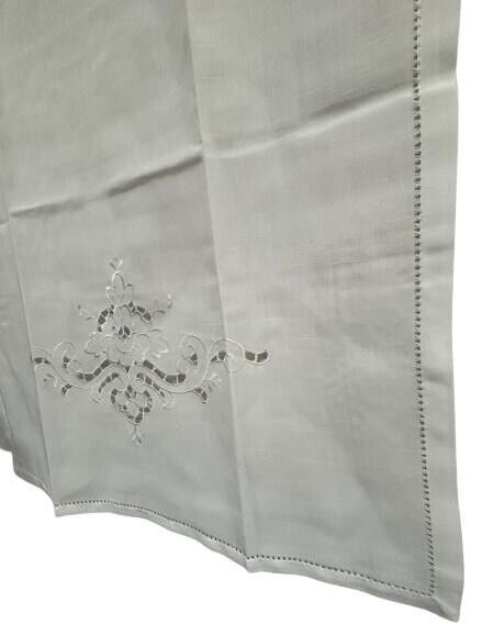 Tendina Misto Lino con Lavorazione Intaglio punto a Giorno Mano 70x110 cm Bianca