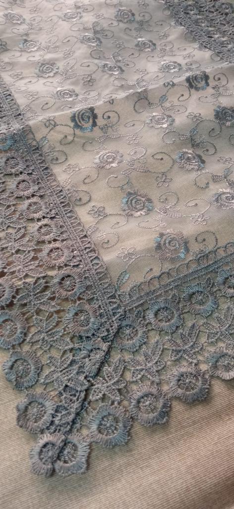 Tris Centrini 3 pezzi fantasia Fiori Lavorato Bianco o Beige Grigio Elegante
