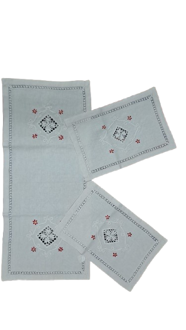 Tris Centrini Misto Lino Beige con Ricamo Gigliuzzo e Merletto Uncinetto Decora