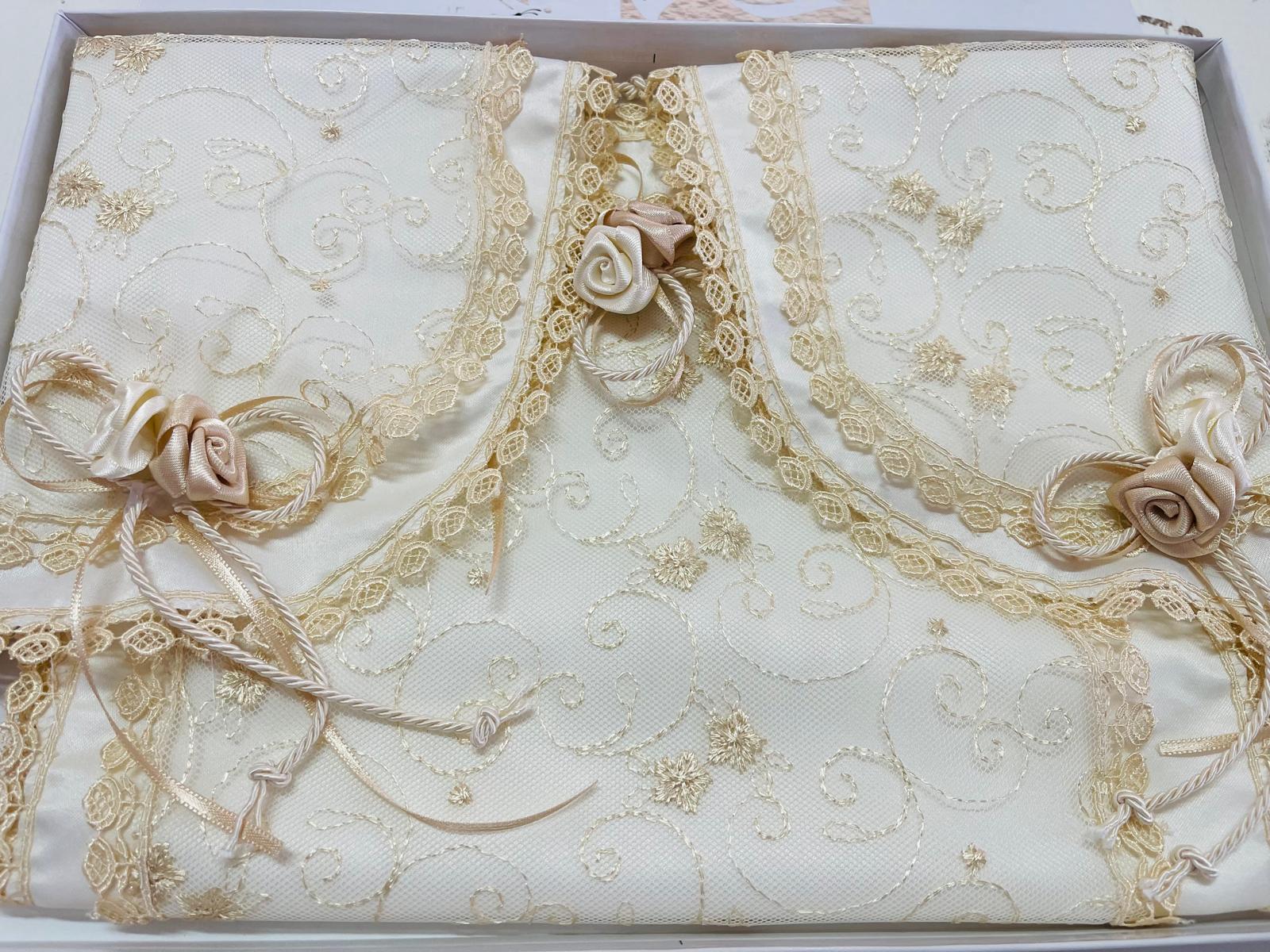 Tris Centrini o Centrotavola 35x45 cm Elegante Ricercato Ricami Pizzo Fiore Bord