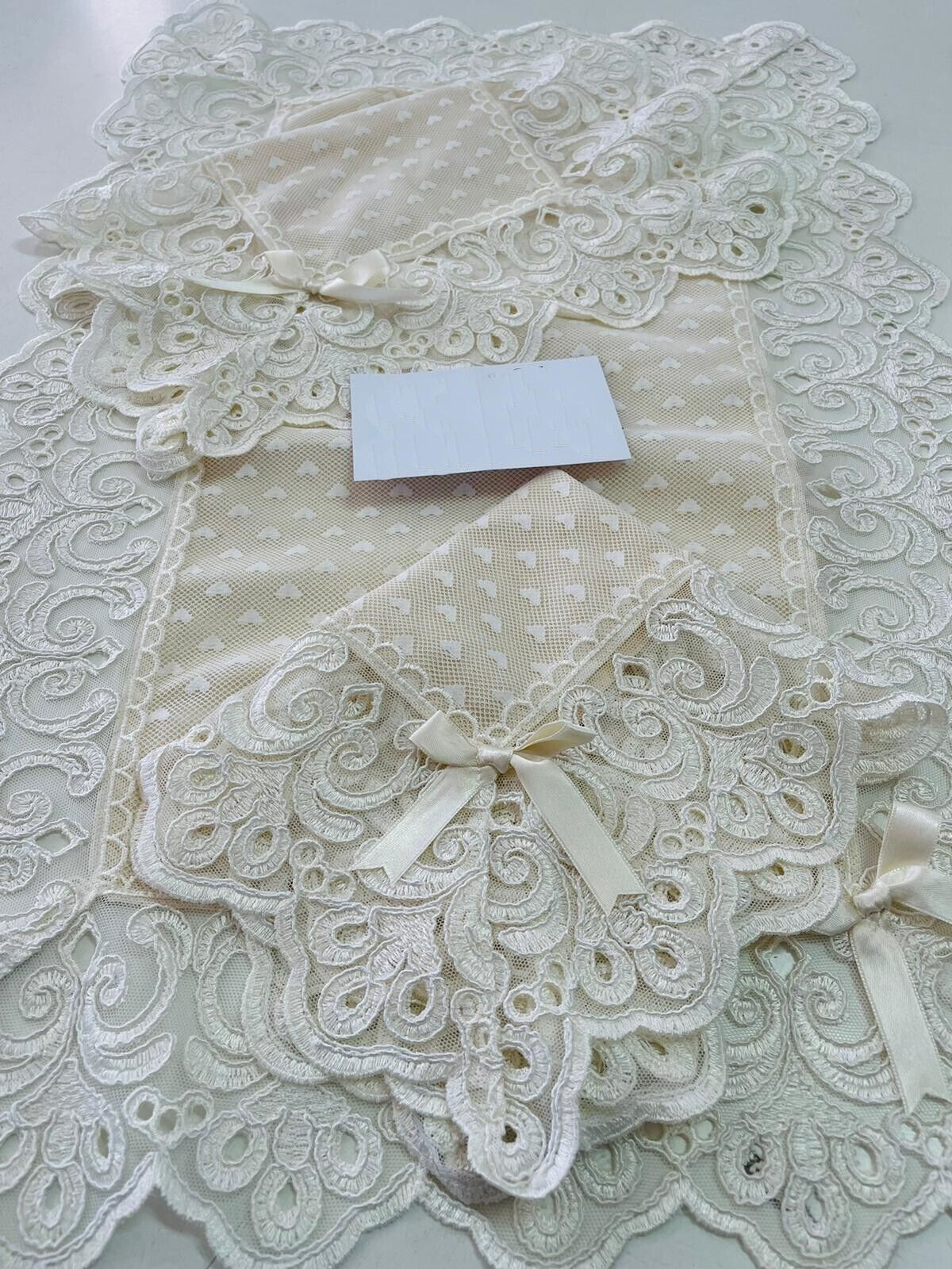 Tris centrini Tulle Ricamato fantasia a Cuore Panna Biscotto Elegante Raffinato