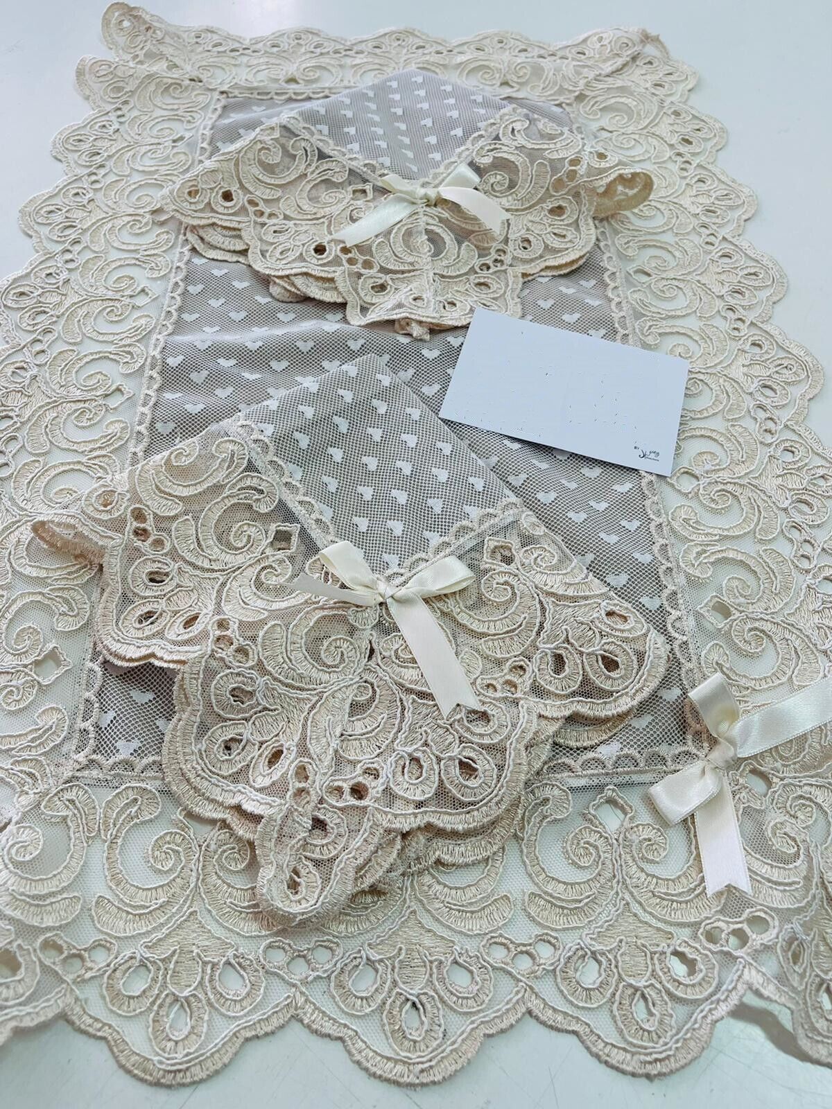 Tris centrini Tulle Ricamato fantasia a Cuore Panna Biscotto Elegante Raffinato
