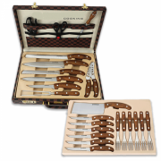 Set Coltelli Posate 25 pezzi Alta Qualita' Acciaio Inossidabile Manico in Noce