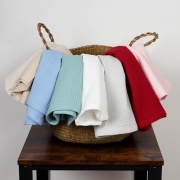 Asciugamano Ospite Nido d'Ape Puro Cotone 100 Assorbente. Vari Colori